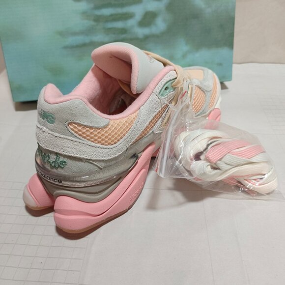 New Balance 9060 Baby Shower Blue Women - Picture 6 of 6